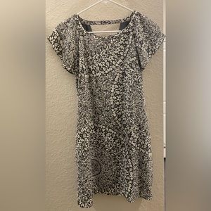 •Used• Abercrombie flutter sleeve shift dress